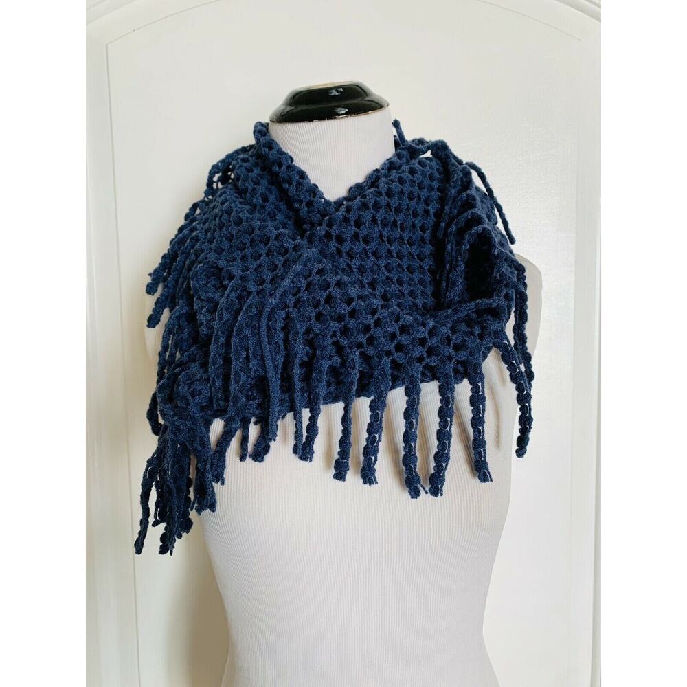 Los Angeles Boutique Chunky Open Knit Infinity Scarf Wrap Blue NEW